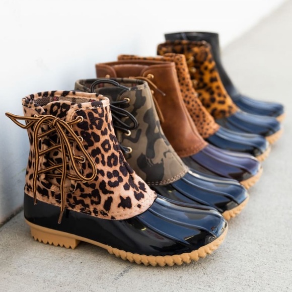 Cheetah Print Side Laced Duck Boots - Picture 7 of 8